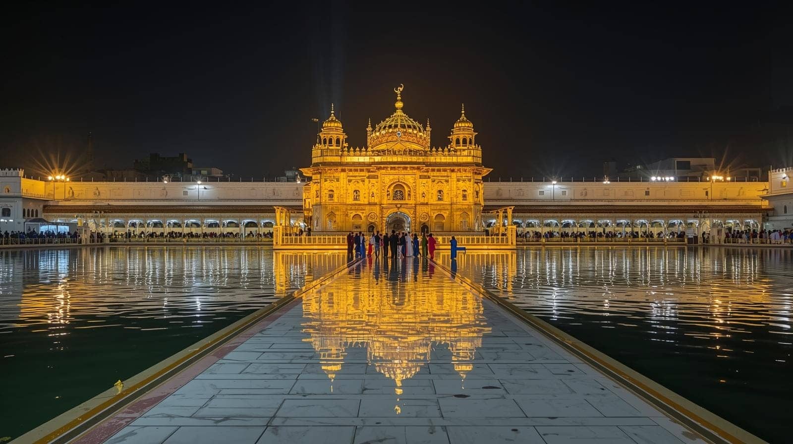 Golden Temple Amritsar Timings & Langar (2026) | Open 24/7