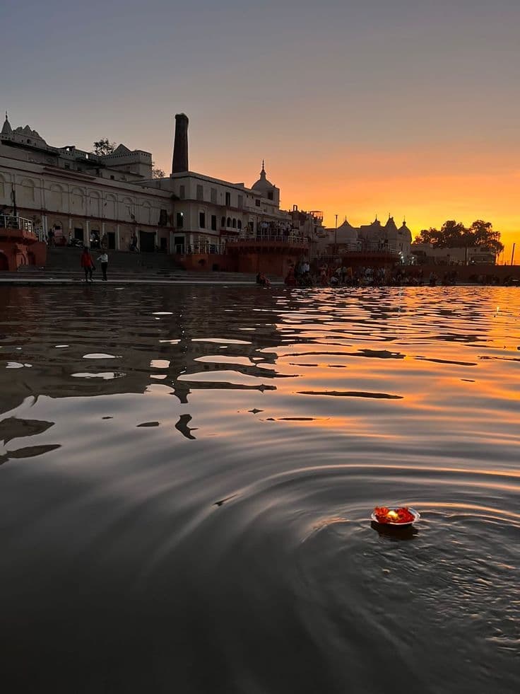 Sarayu River Ghats