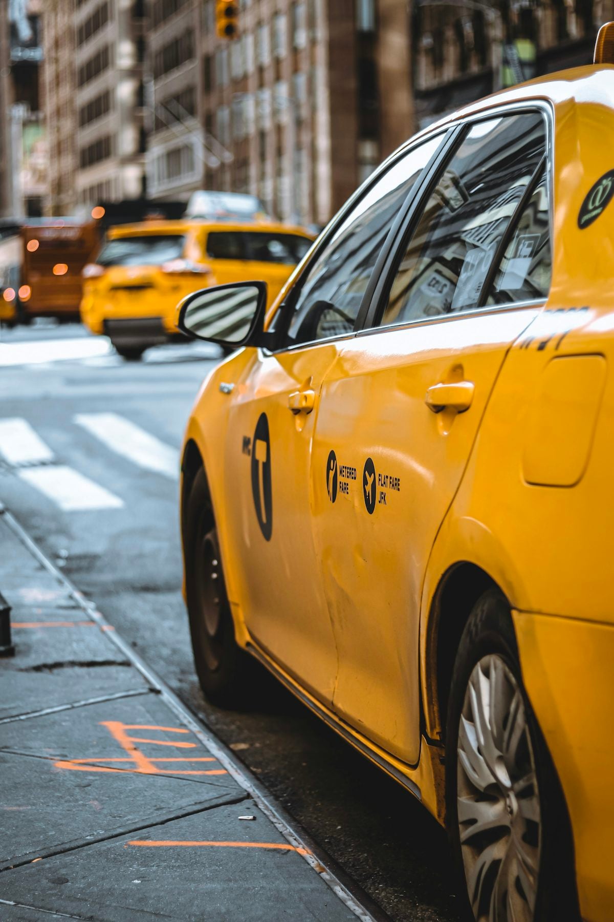Best car rental and taxi service - Professional drivers with luxury vehicles across India