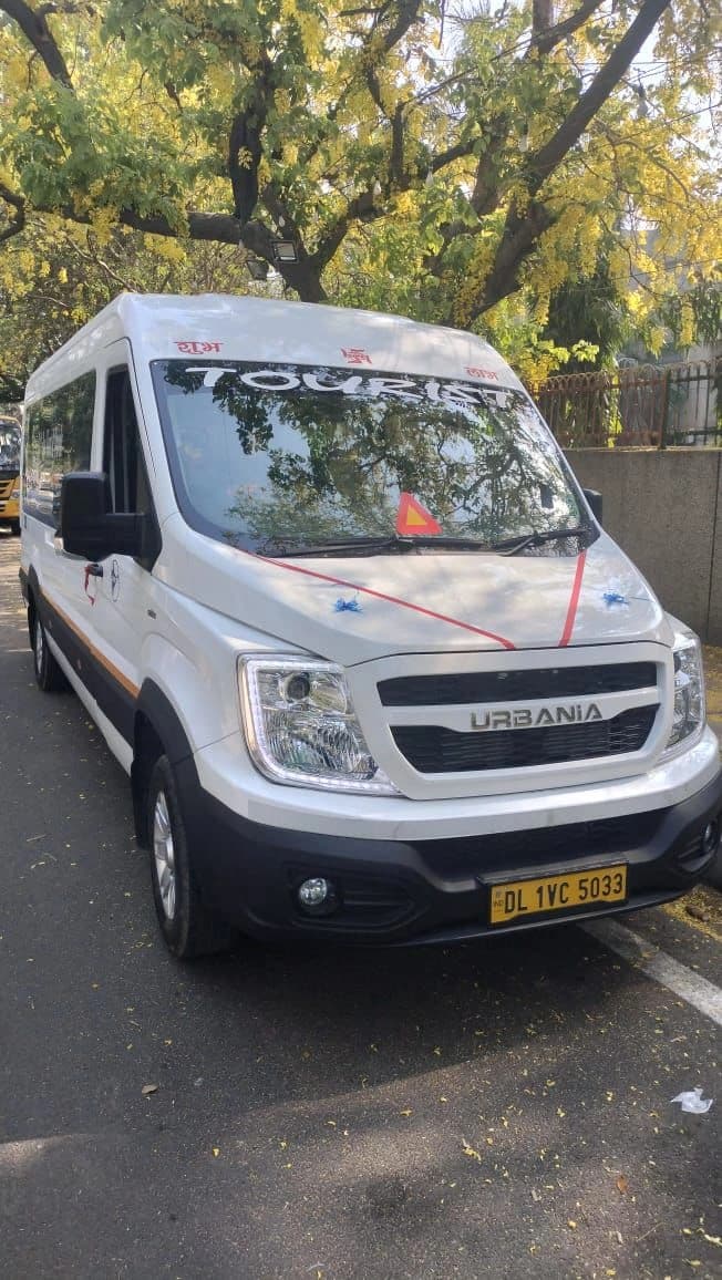 Tempo Traveller - 20