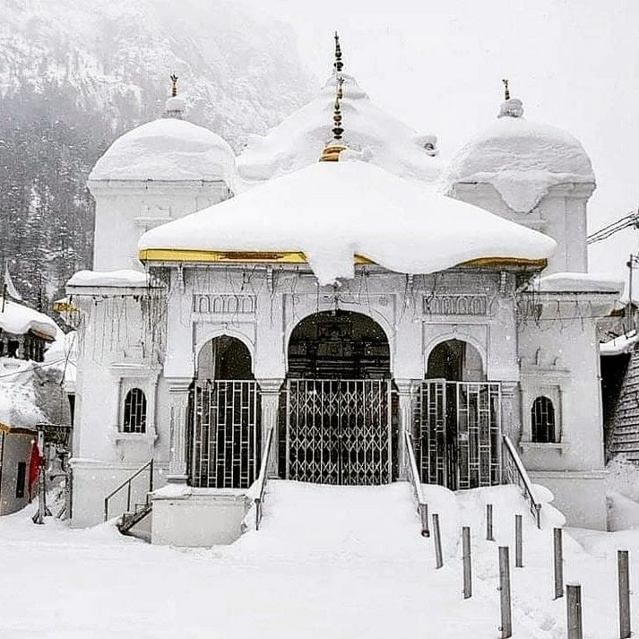 One-way cab from Delhi to Gangotri — Gangotri city view