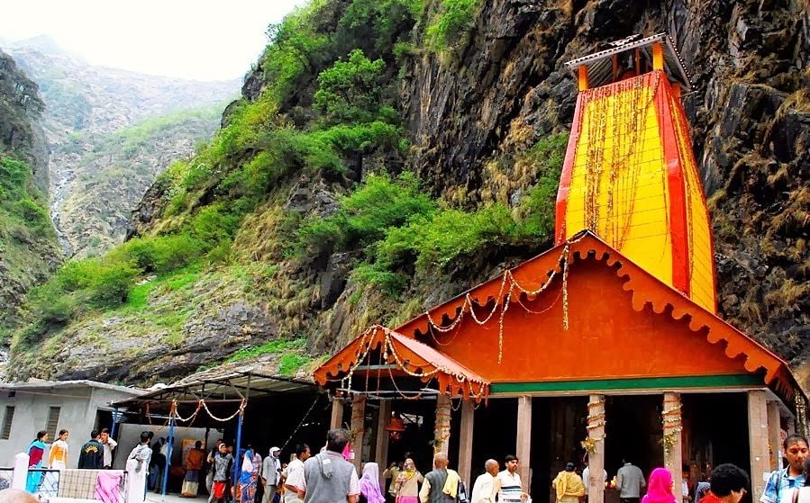One-way cab from Delhi to Yamunotri — Yamunotri city view