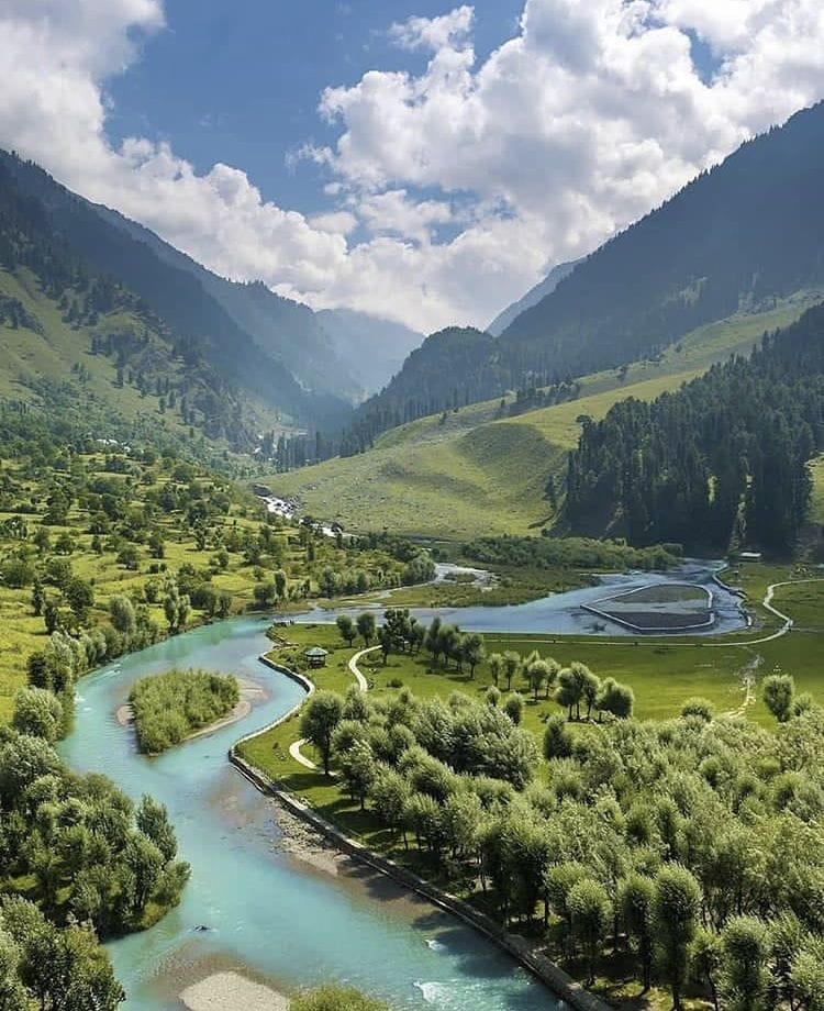 One-way cab from Delhi to Pahalgam — Pahalgam city view
