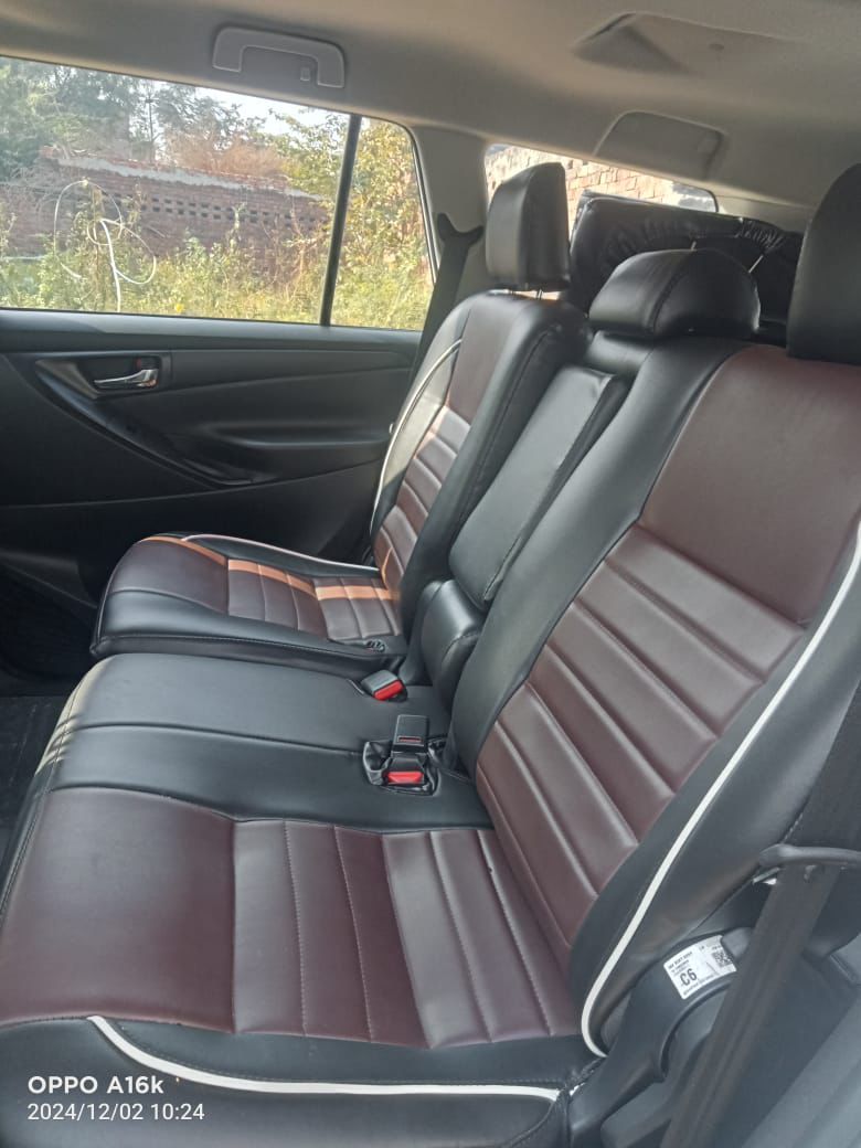 Sedan view 2